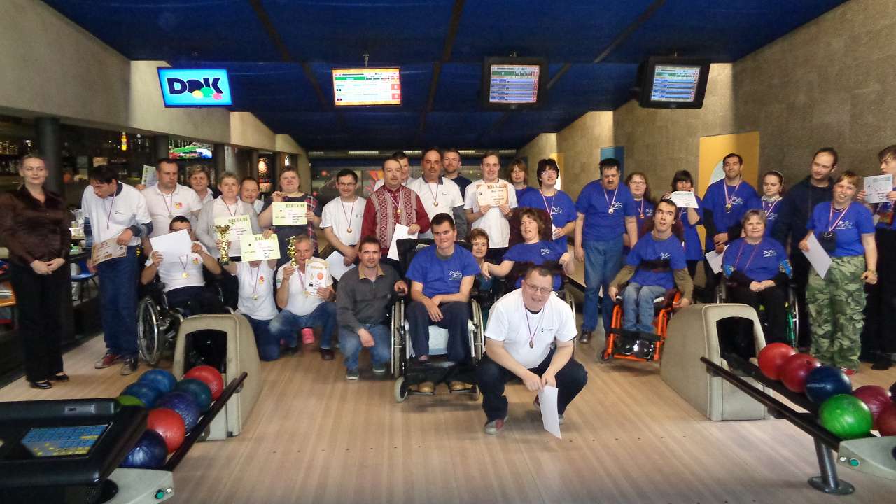 turnaj-v-bowlingu-v-hronovskem-doku-26-4-2017-img26